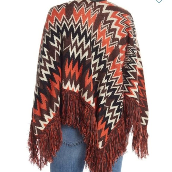 Vertigo Paris Fringe Trim Knit Boho Cape Poncho Size S/M New with Tag - Picture 2 of 8